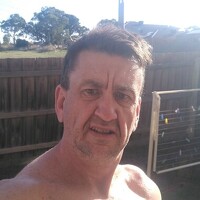 Hot guy for free - 3